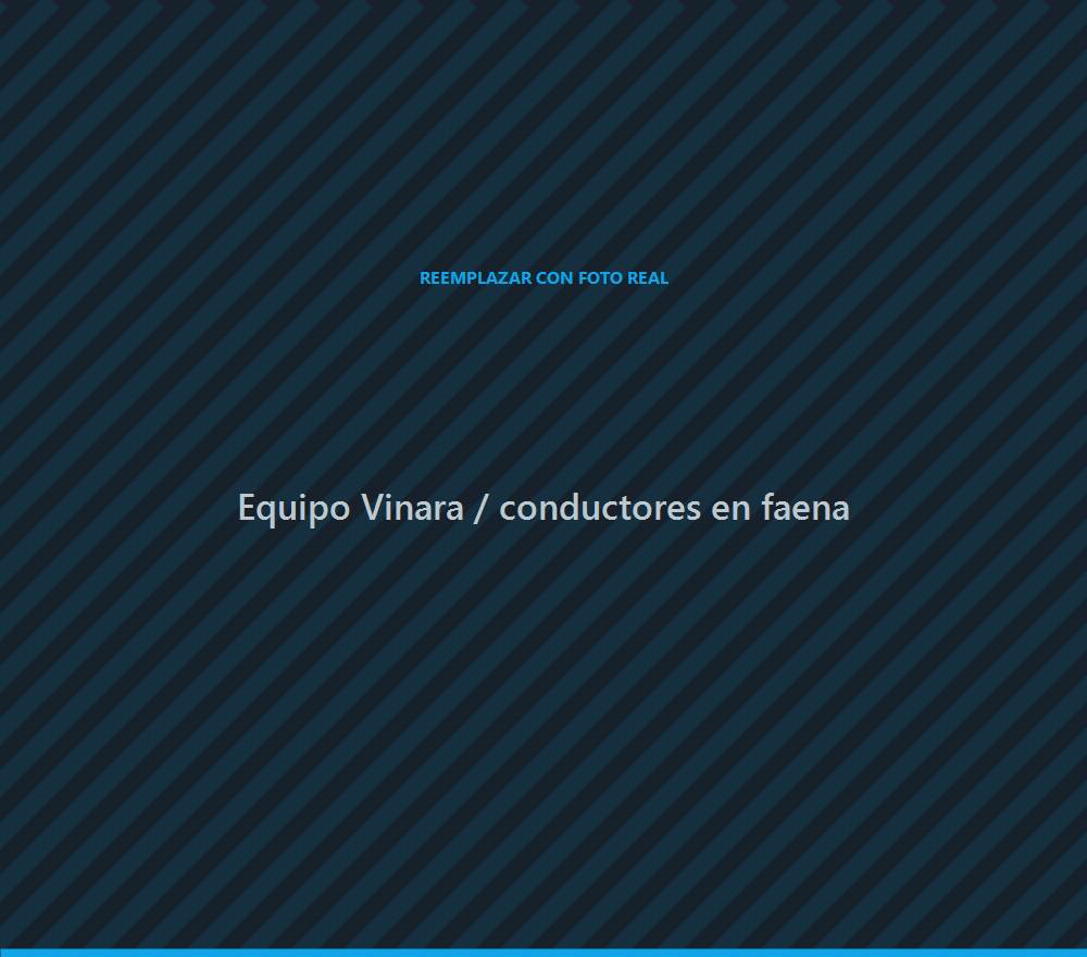 Equipo de conductores de Vinara Transportes en faena